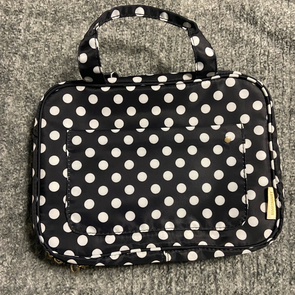 BAGSMART Black-White Waterproof Polka Dot Travel Toiletries Bag